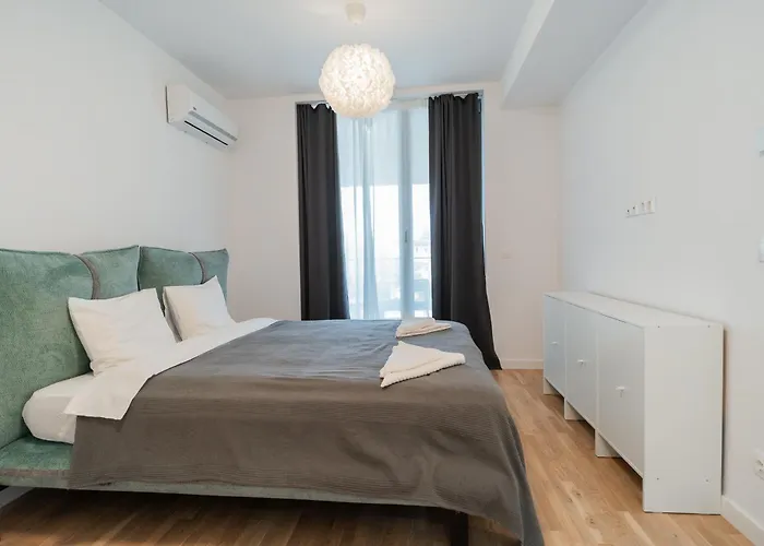 Lagoon Park With View *