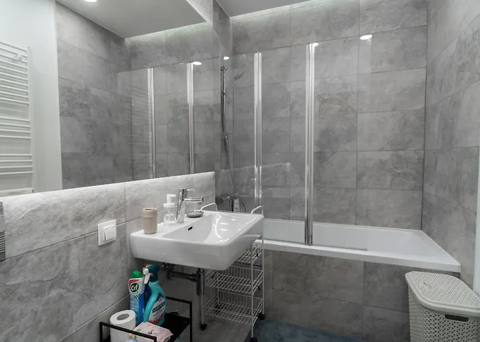 Lagoon Park With View Bucharest