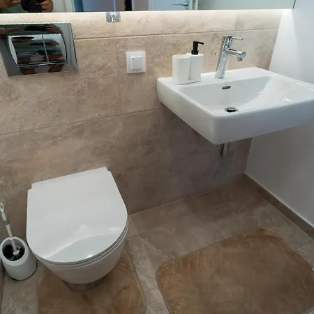 Lagoon Park With View *