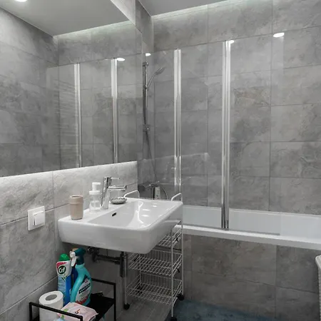 Lagoon Park With View ブカレスト