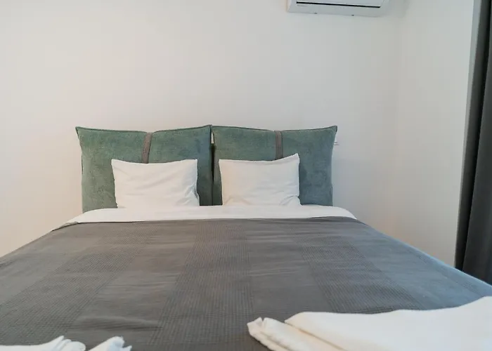 Lagoon Park With View Bucureşti