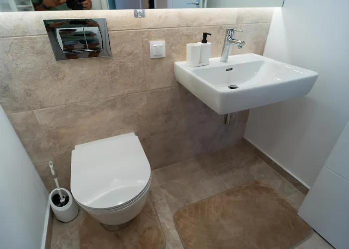 Lagoon Park With View *