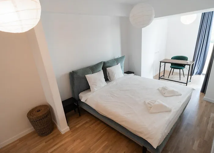 Lagoon Park With View *