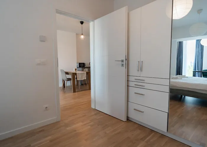 Lagoon Park With View Apartament *