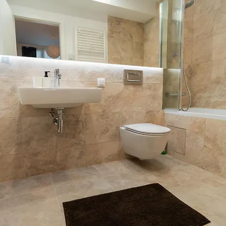 Lagoon Park With View *