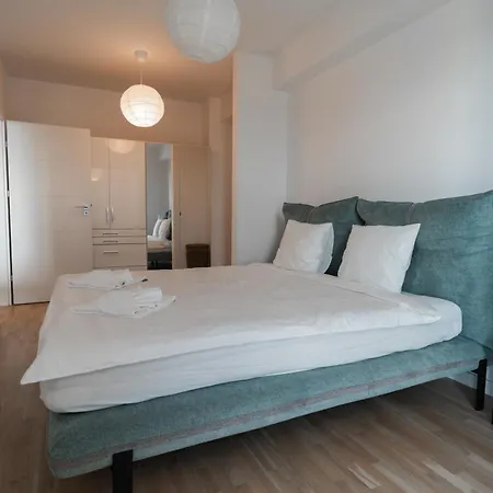 Lagoon Park With View 아파트 *