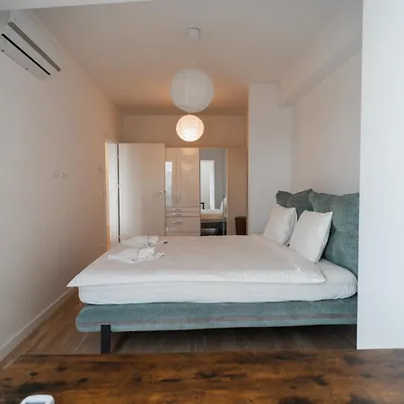 Appartement Lagoon Park With View *